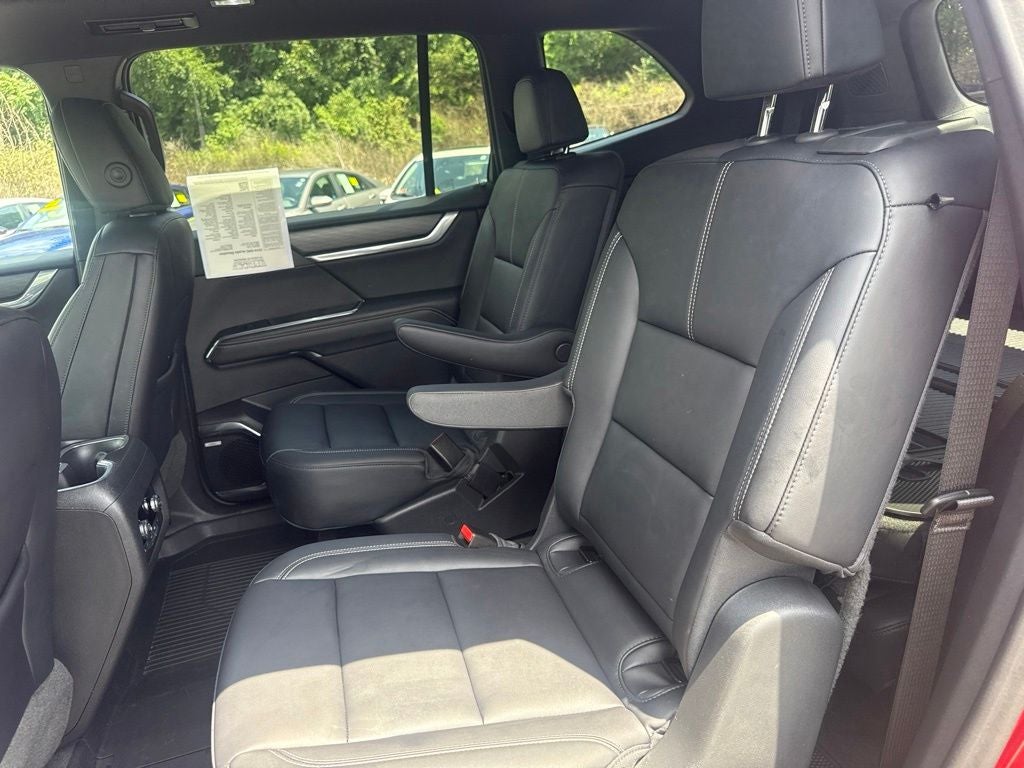 2024 GMC Acadia Elevation