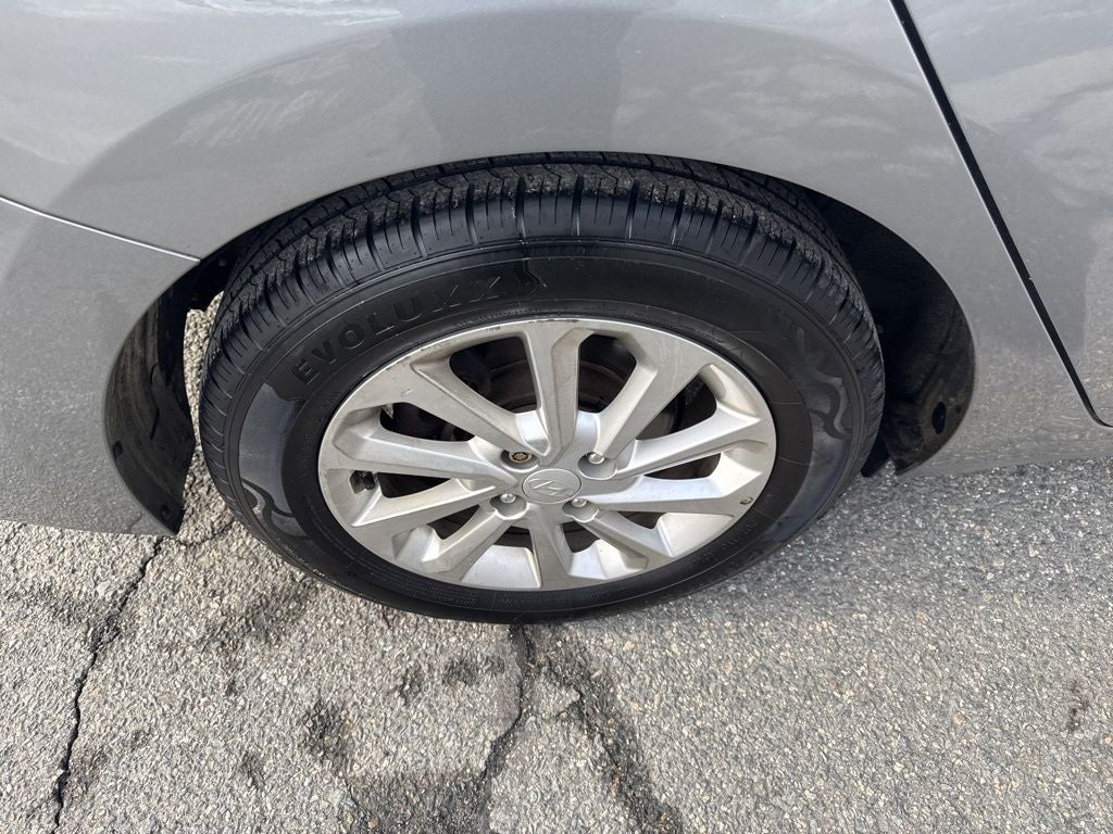 2021 Hyundai ACCENT SEL