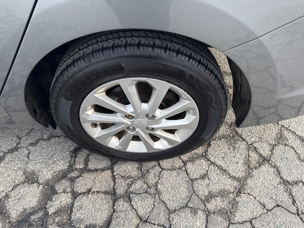 2021 Hyundai ACCENT SEL