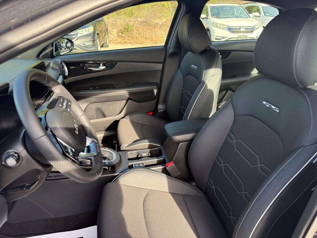 2024 Kia Forte GT-Line Premium package