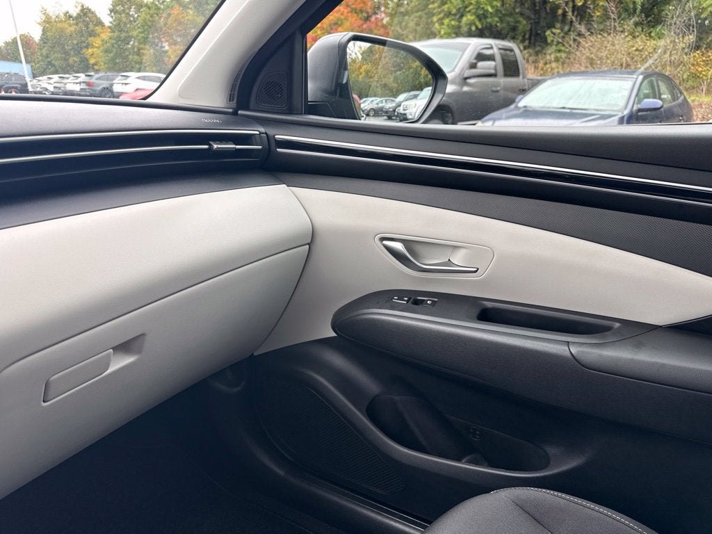2024 Hyundai TUCSON SE