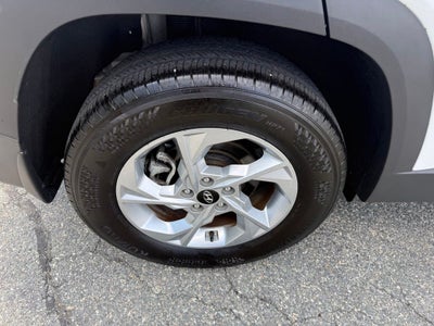 2023 Hyundai TUCSON SE