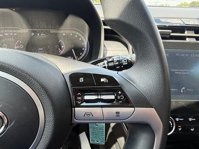 2023 Hyundai TUCSON SE