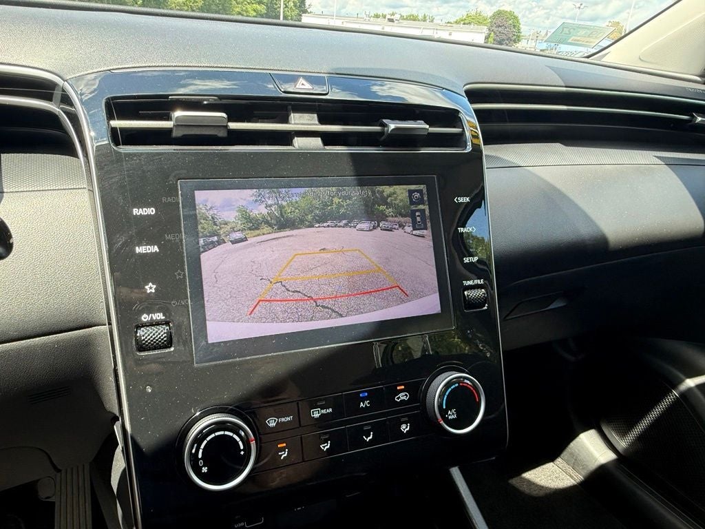 2023 Hyundai TUCSON SE