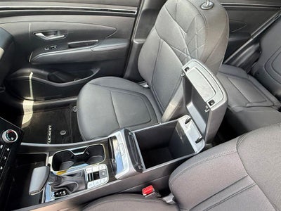 2023 Hyundai TUCSON SE