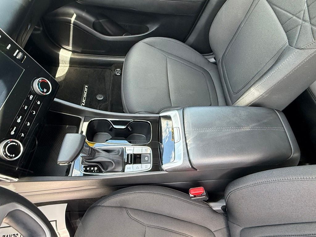2023 Hyundai TUCSON SE