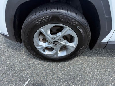 2023 Hyundai TUCSON SE