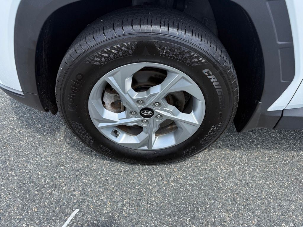 2023 Hyundai TUCSON SE