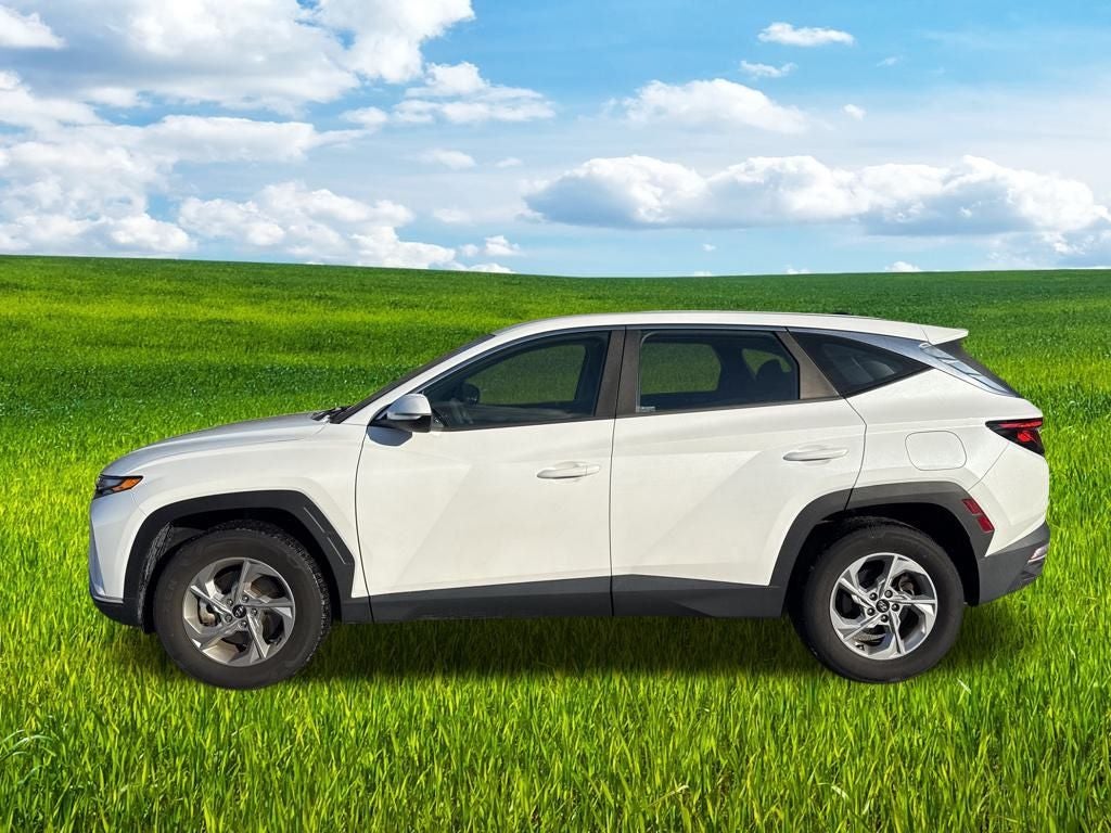 2022 Hyundai TUCSON SE