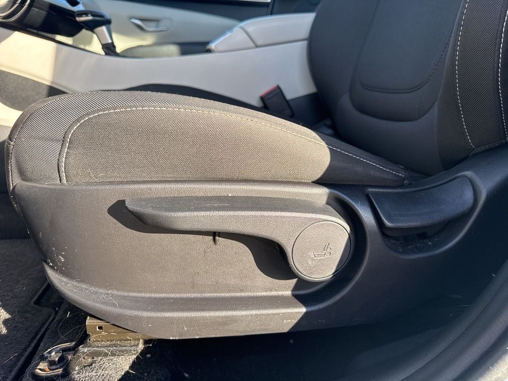 2022 Hyundai TUCSON SE