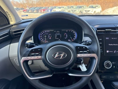 2022 Hyundai TUCSON SE