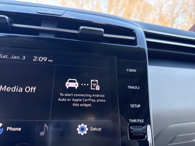 2022 Hyundai TUCSON SE