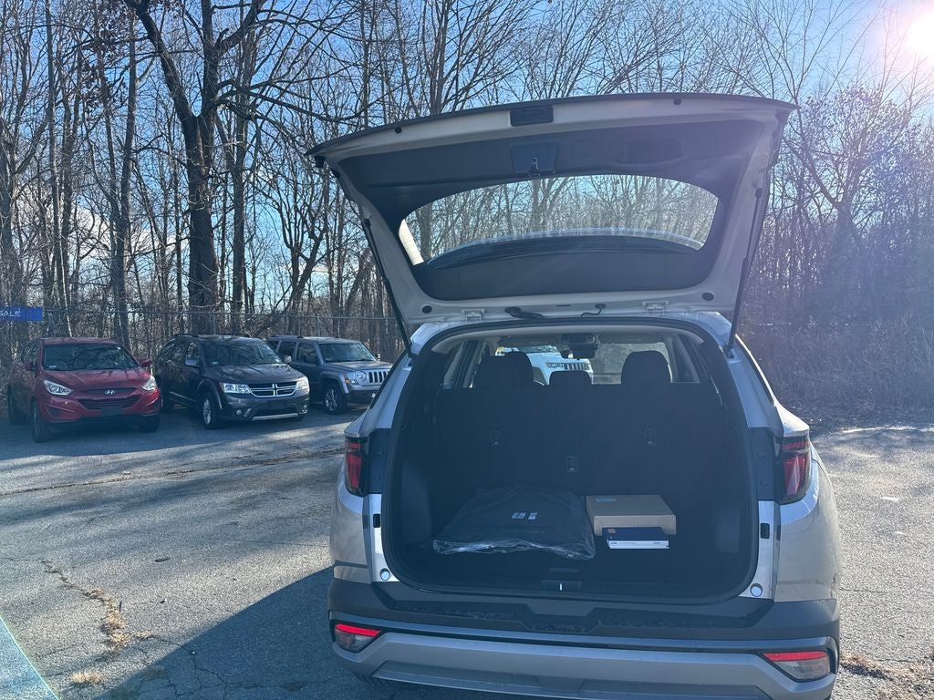 2026 Hyundai TUCSON SE