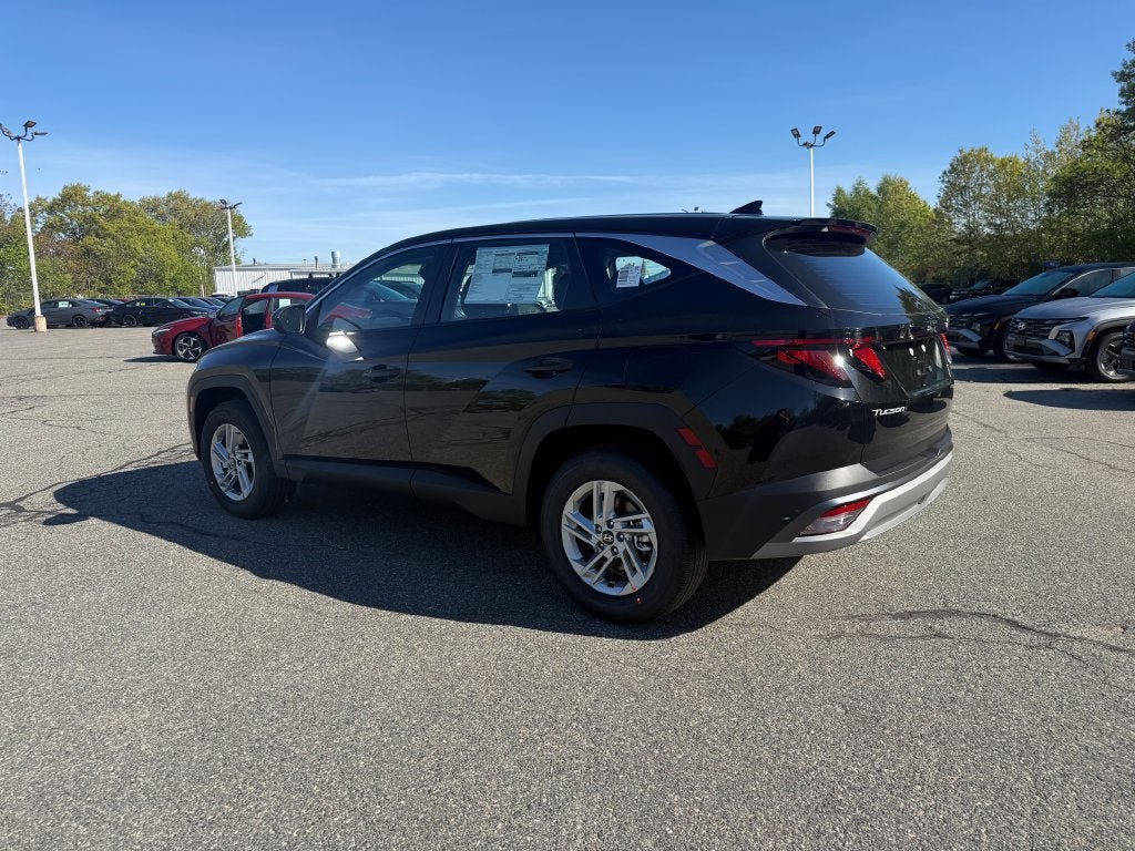 2026 Hyundai TUCSON SE