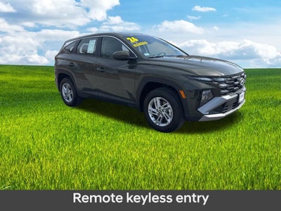 2026 Hyundai TUCSON SE