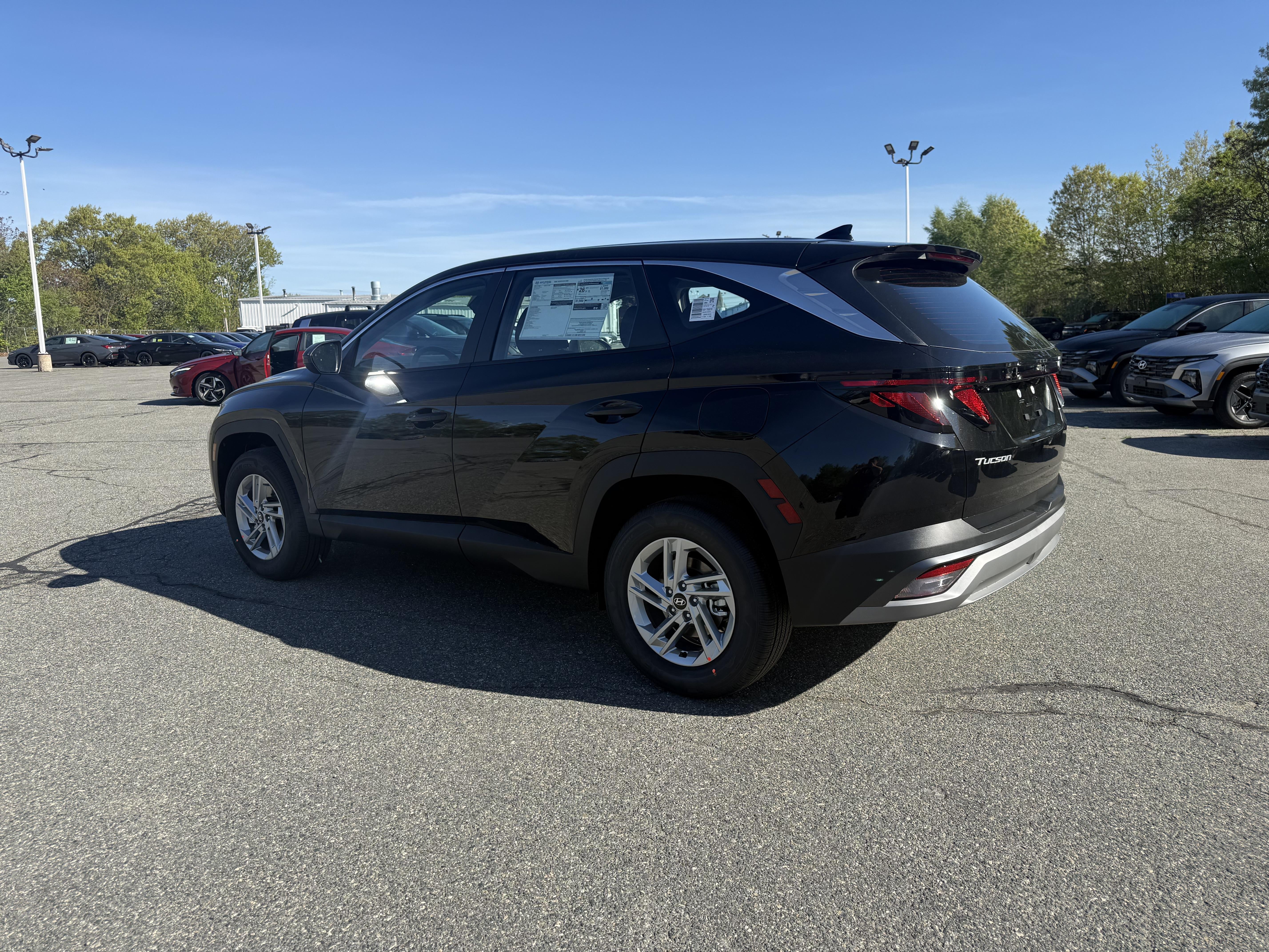 2026 Hyundai TUCSON SE
