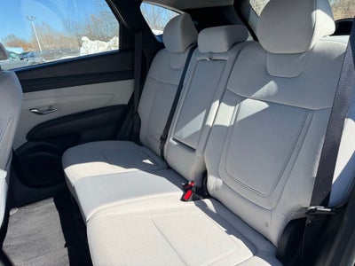 2026 Hyundai TUCSON SE