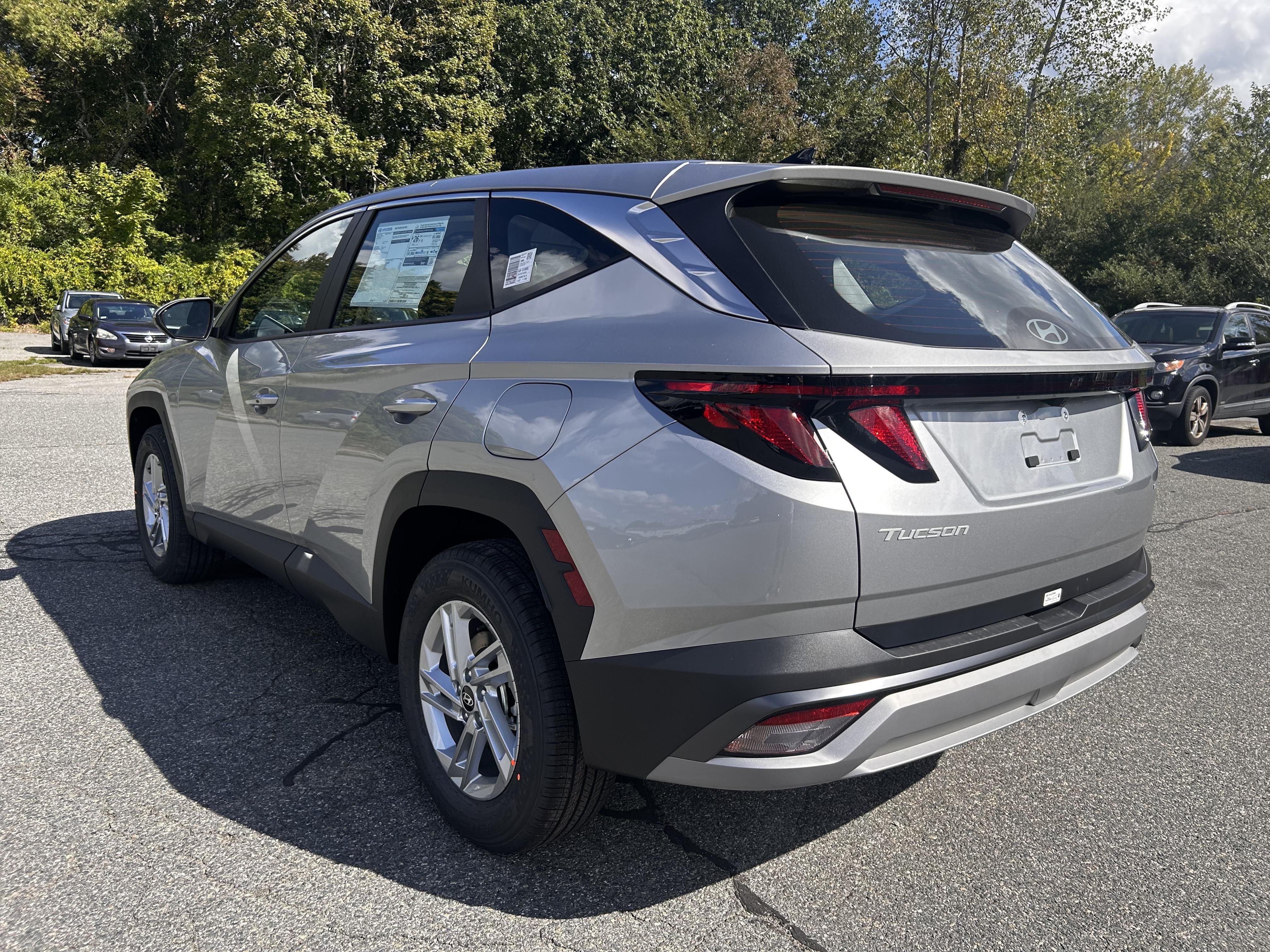 2026 Hyundai TUCSON SE