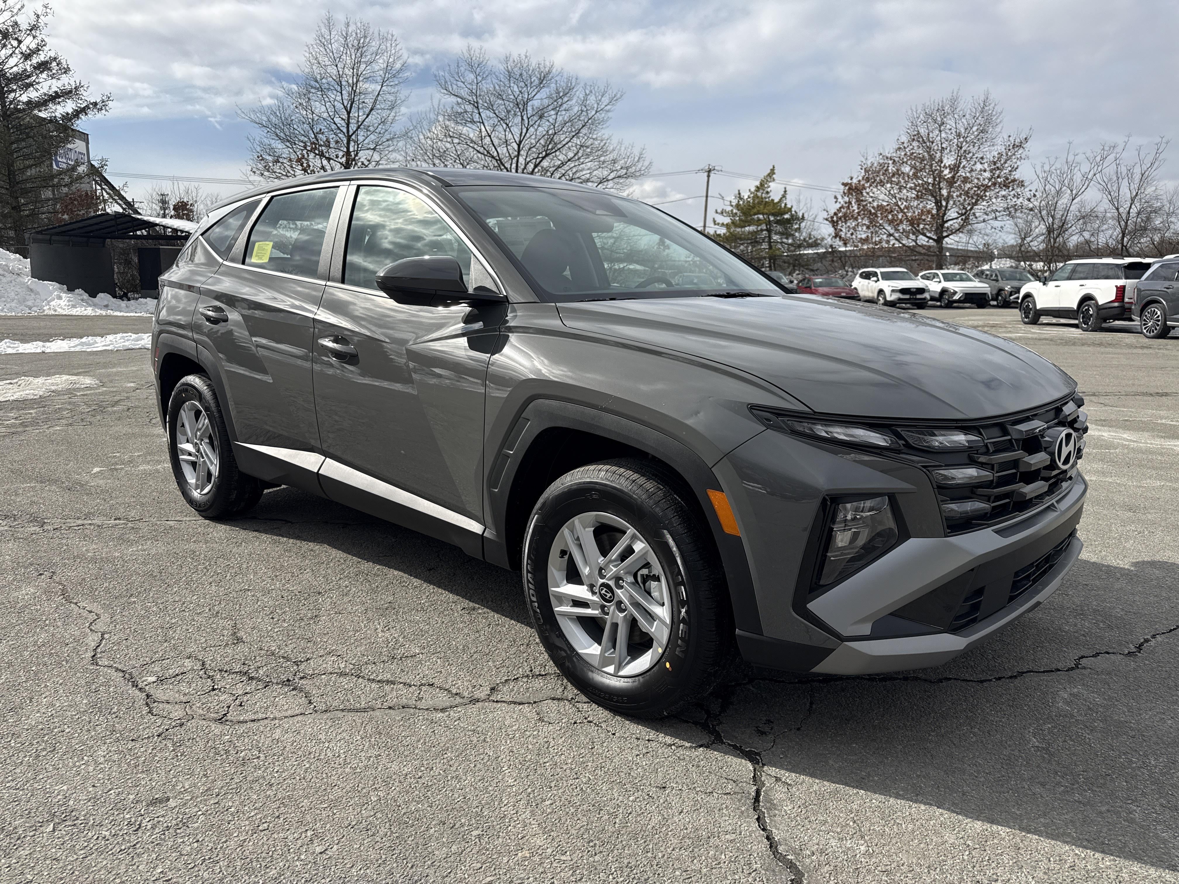 2026 Hyundai TUCSON SE