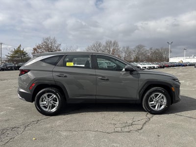 2026 Hyundai TUCSON SE