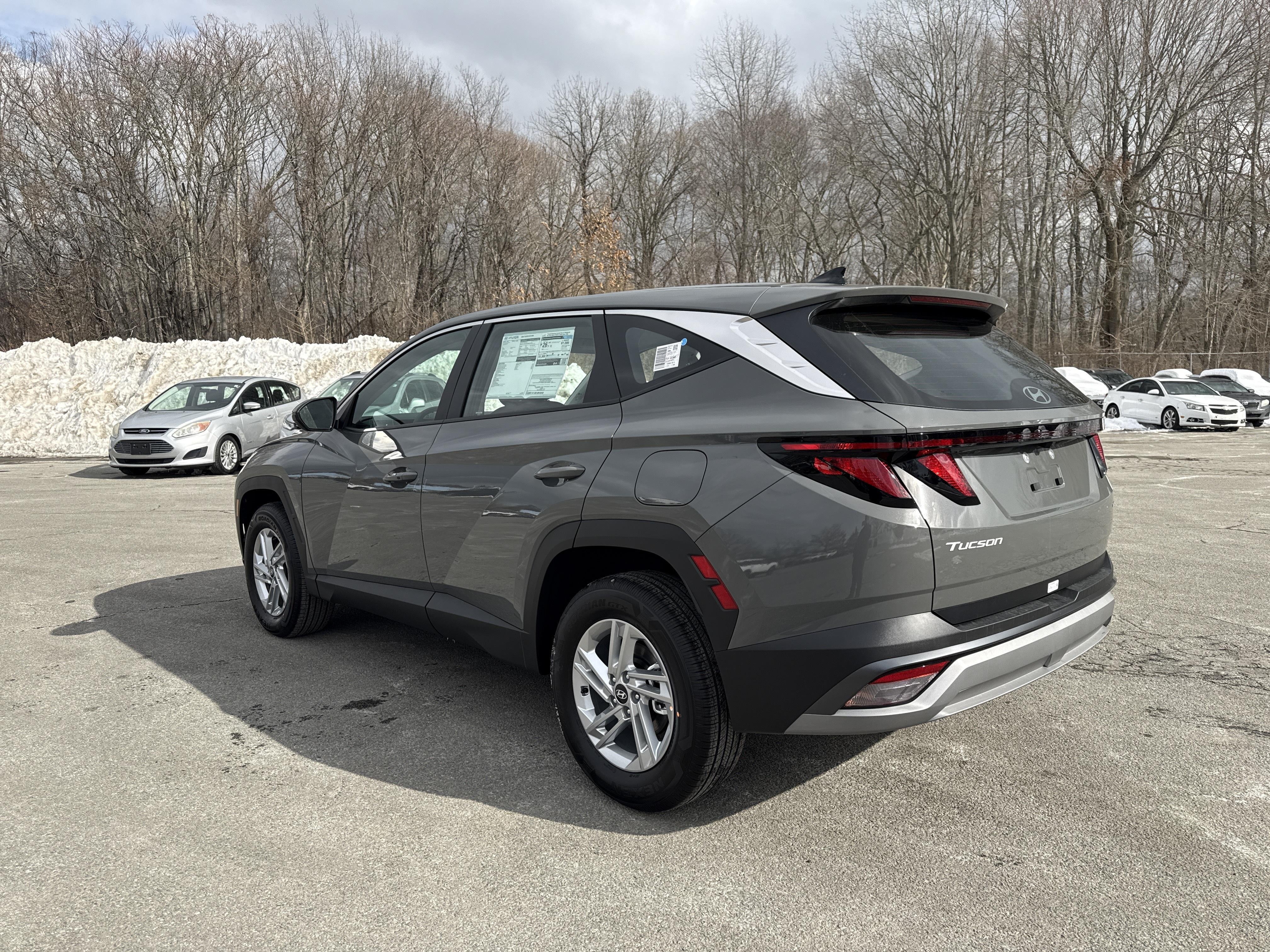2026 Hyundai TUCSON SE