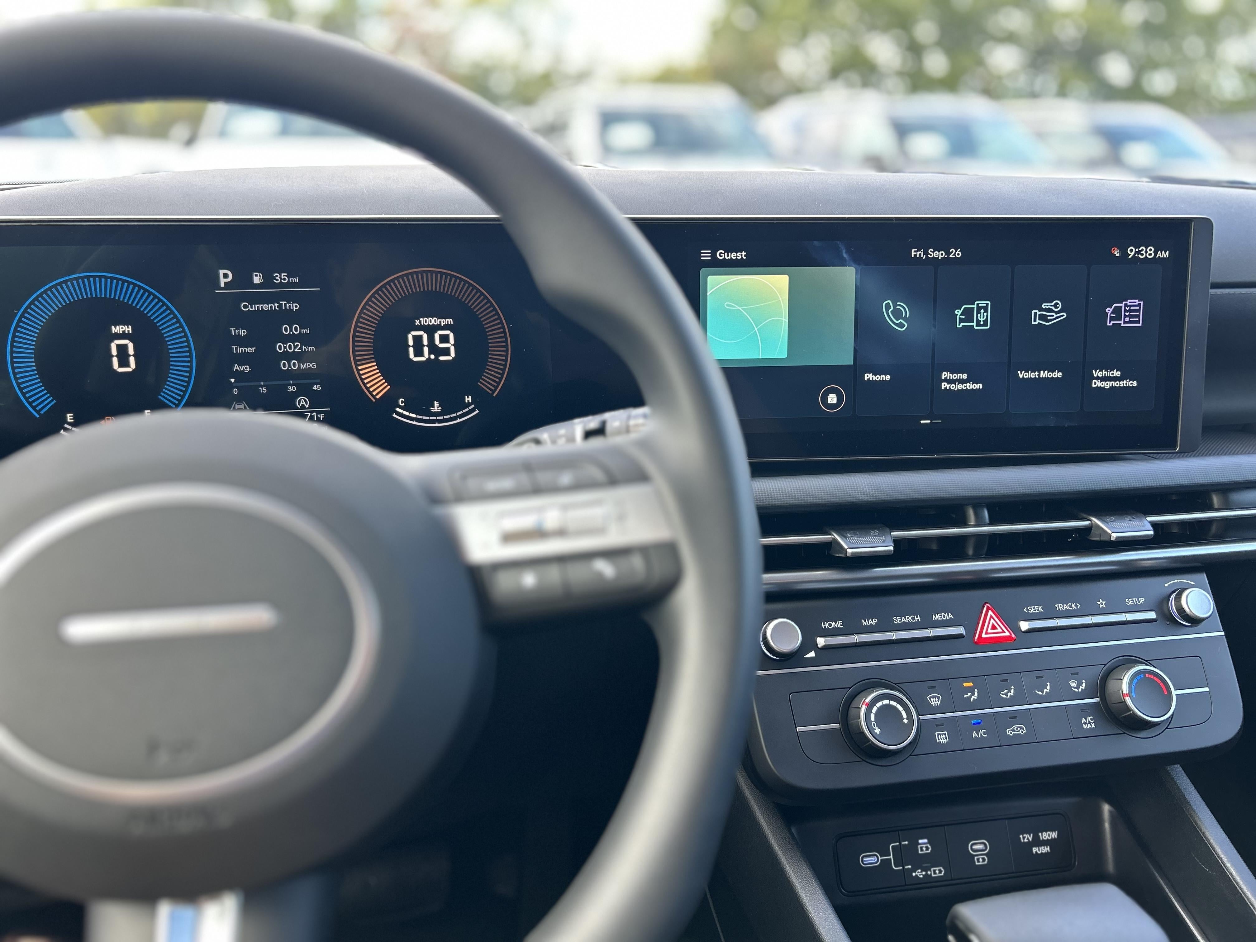 2026 Hyundai TUCSON SE