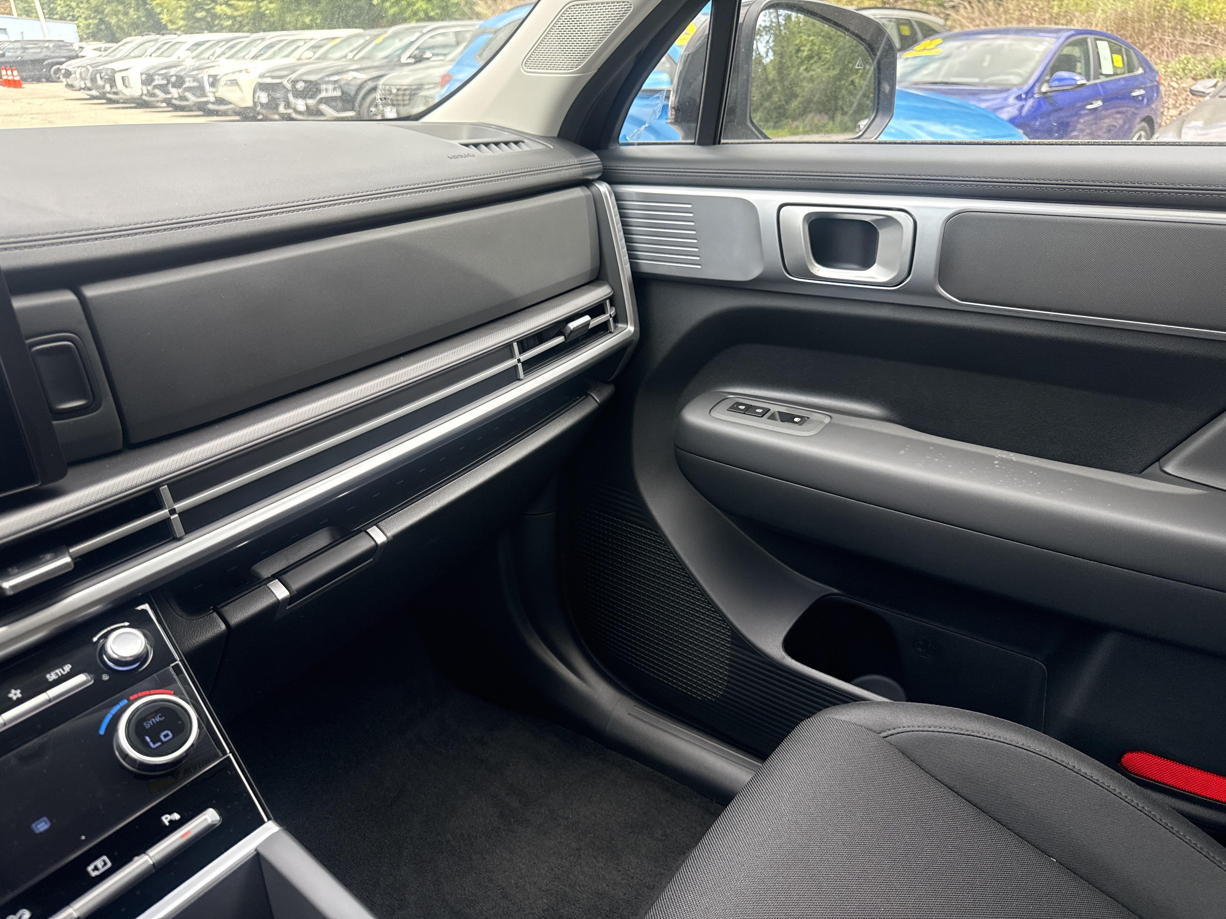 2026 Hyundai SANTA FE HYBRID SE