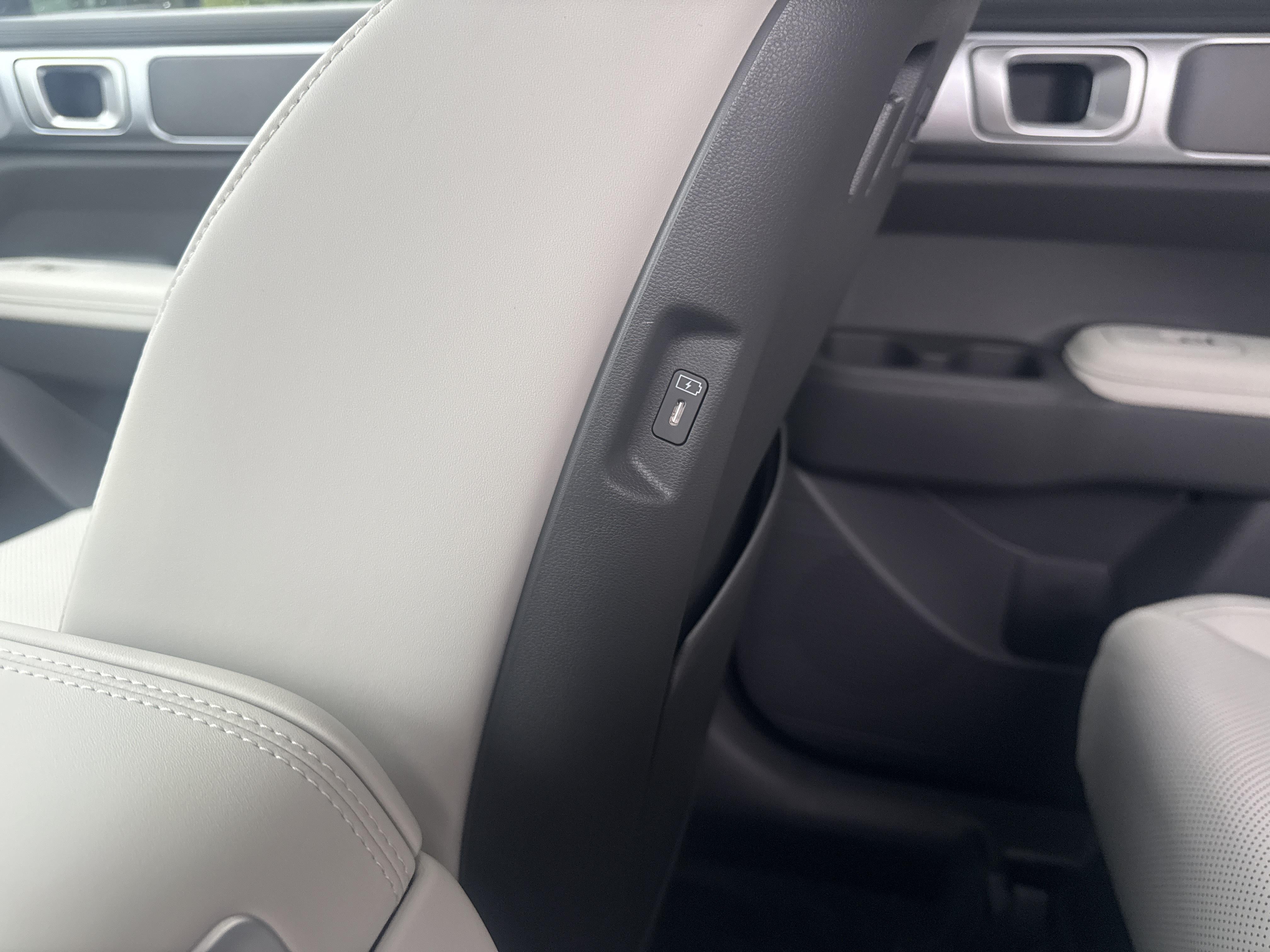 2027 Hyundai SANTA FE SEL