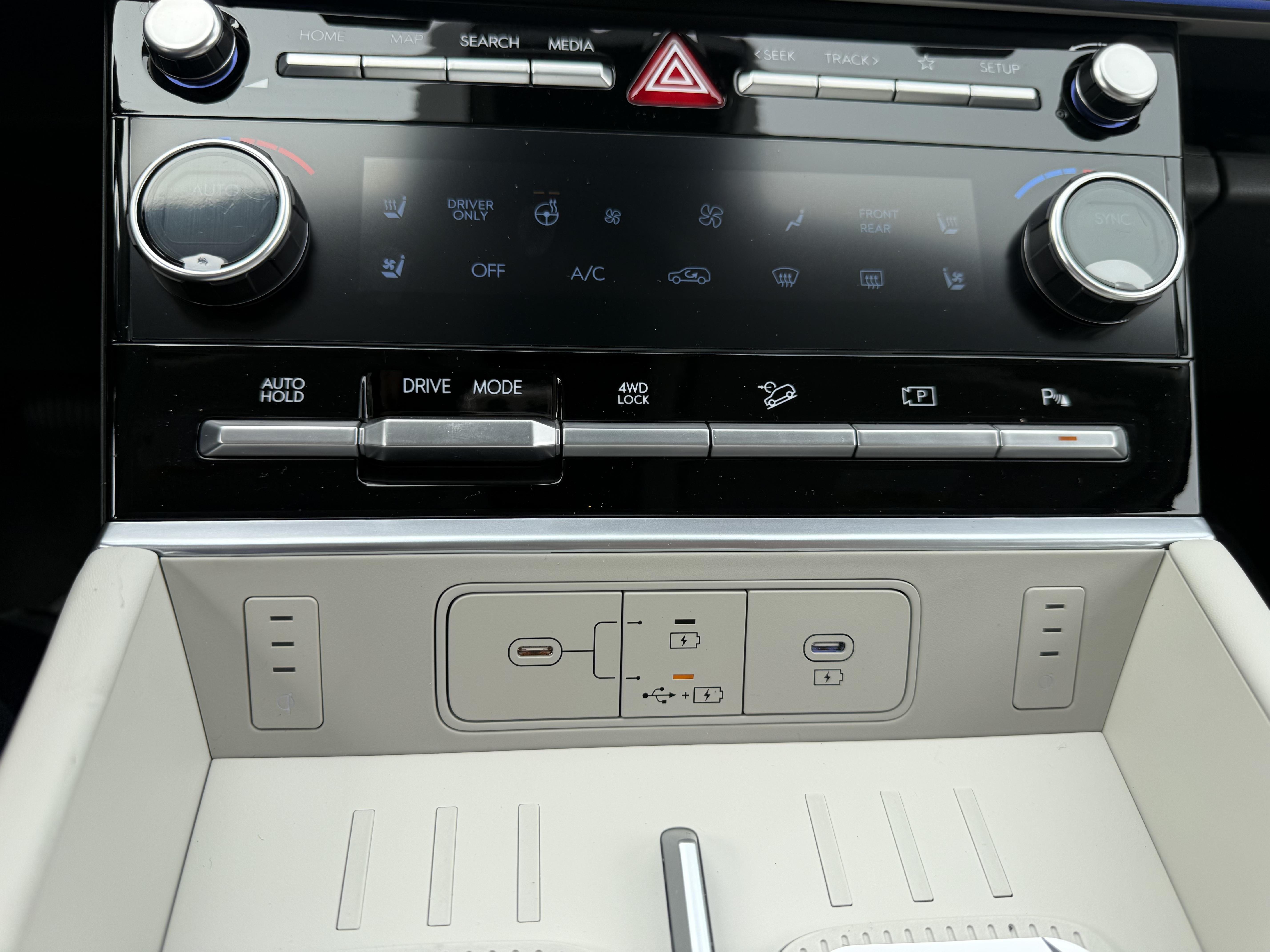 2026 Hyundai SANTA FE HYBRID Calligraphy
