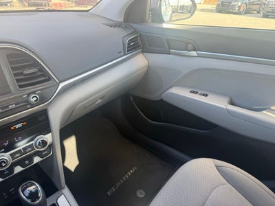 2020 Hyundai ELANTRA SE