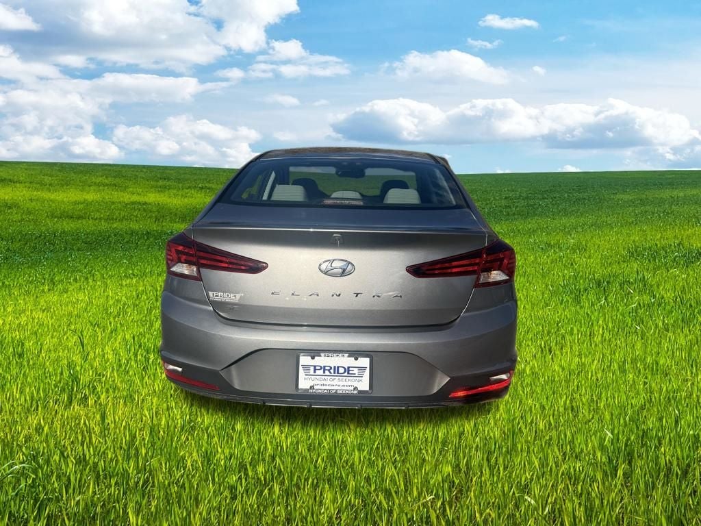 2020 Hyundai ELANTRA SE