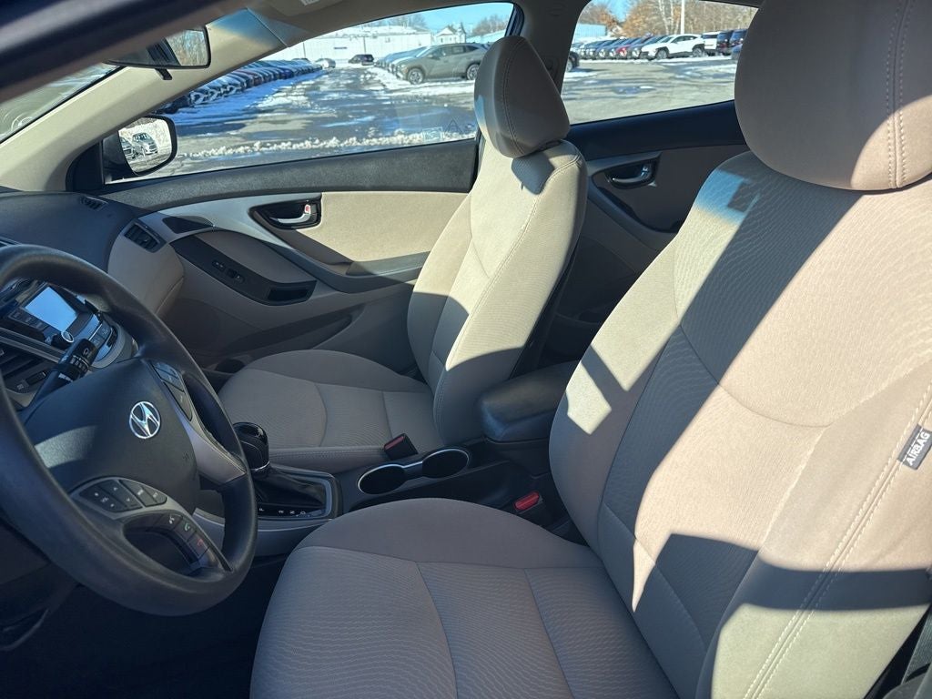 2014 Hyundai ELANTRA SE