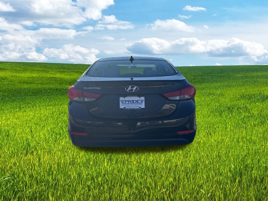 2014 Hyundai ELANTRA SE
