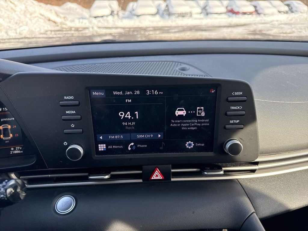 2023 Hyundai ELANTRA SEL