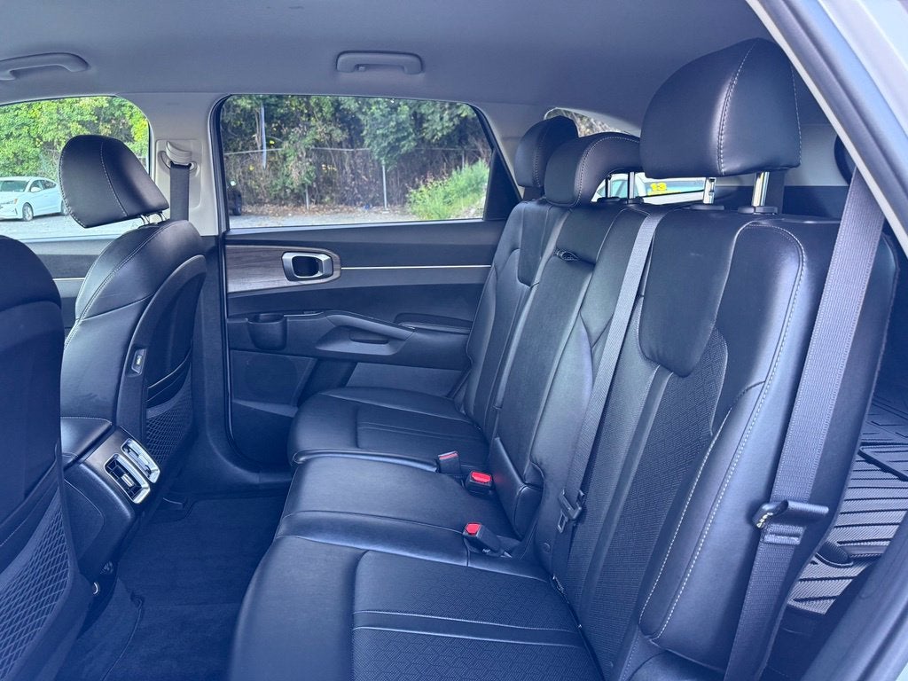 2022 Kia Sorento S