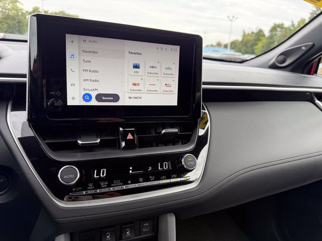 2024 Toyota Corolla Cross Hybrid XSE