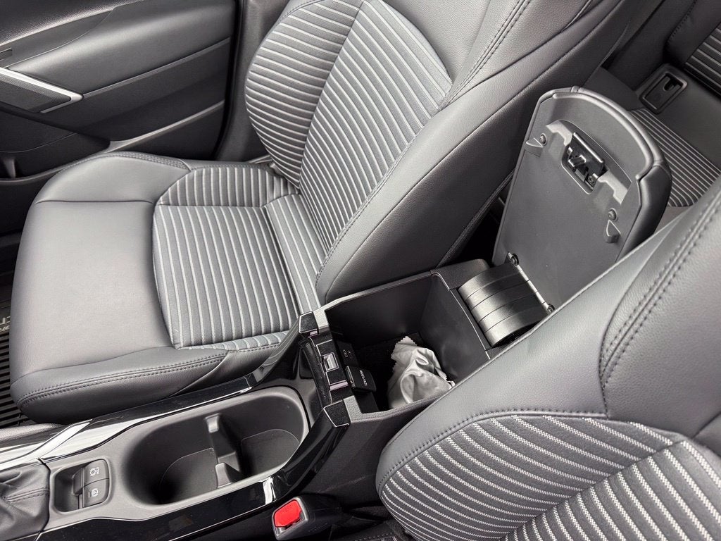 2024 Toyota Corolla Cross Hybrid XSE