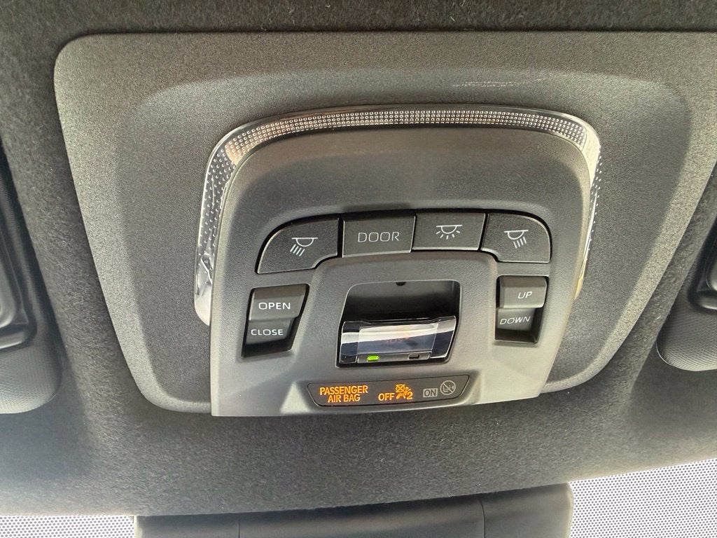 2024 Toyota Corolla Cross Hybrid XSE