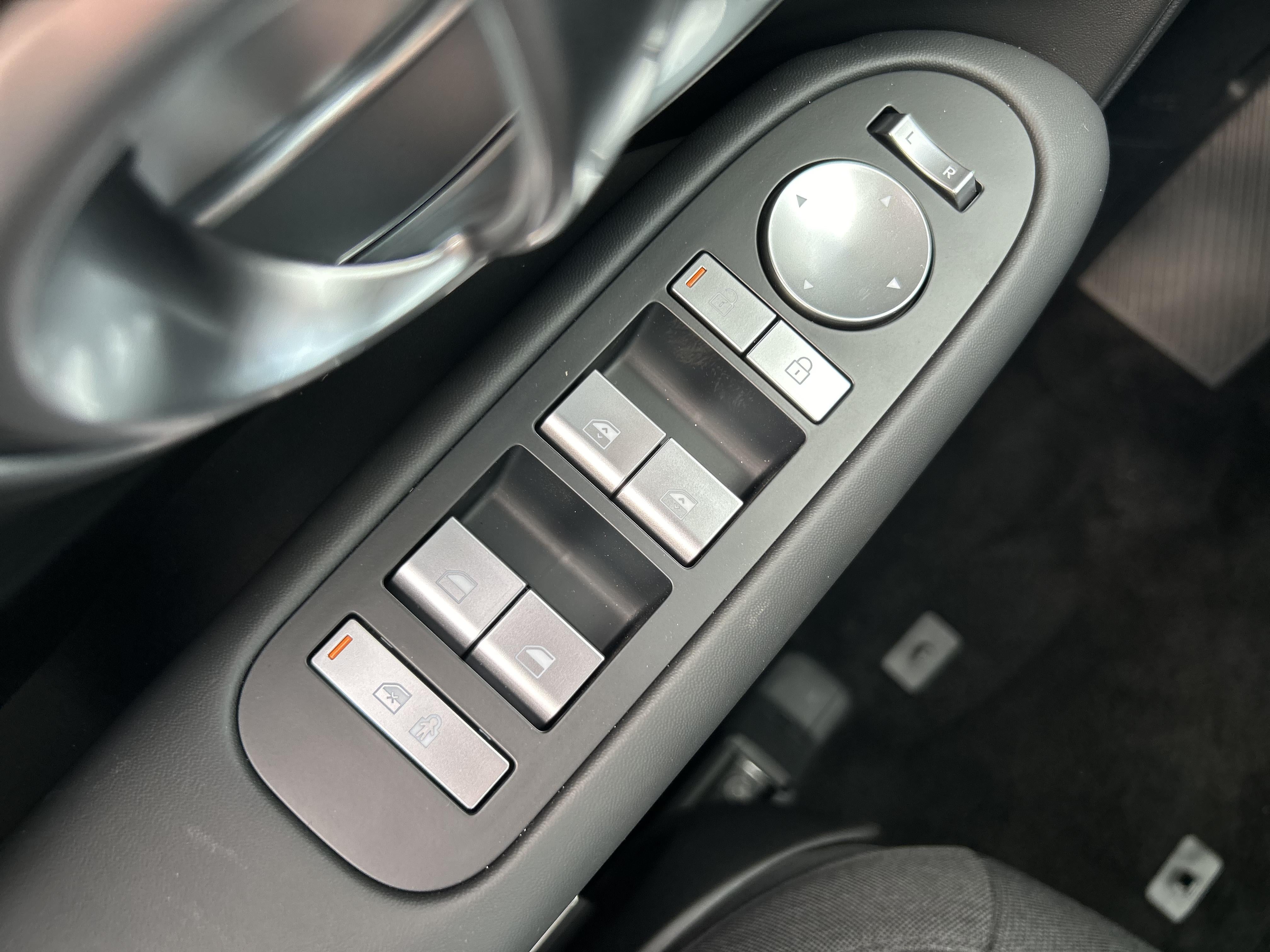 2026 Hyundai IONIQ 9 S