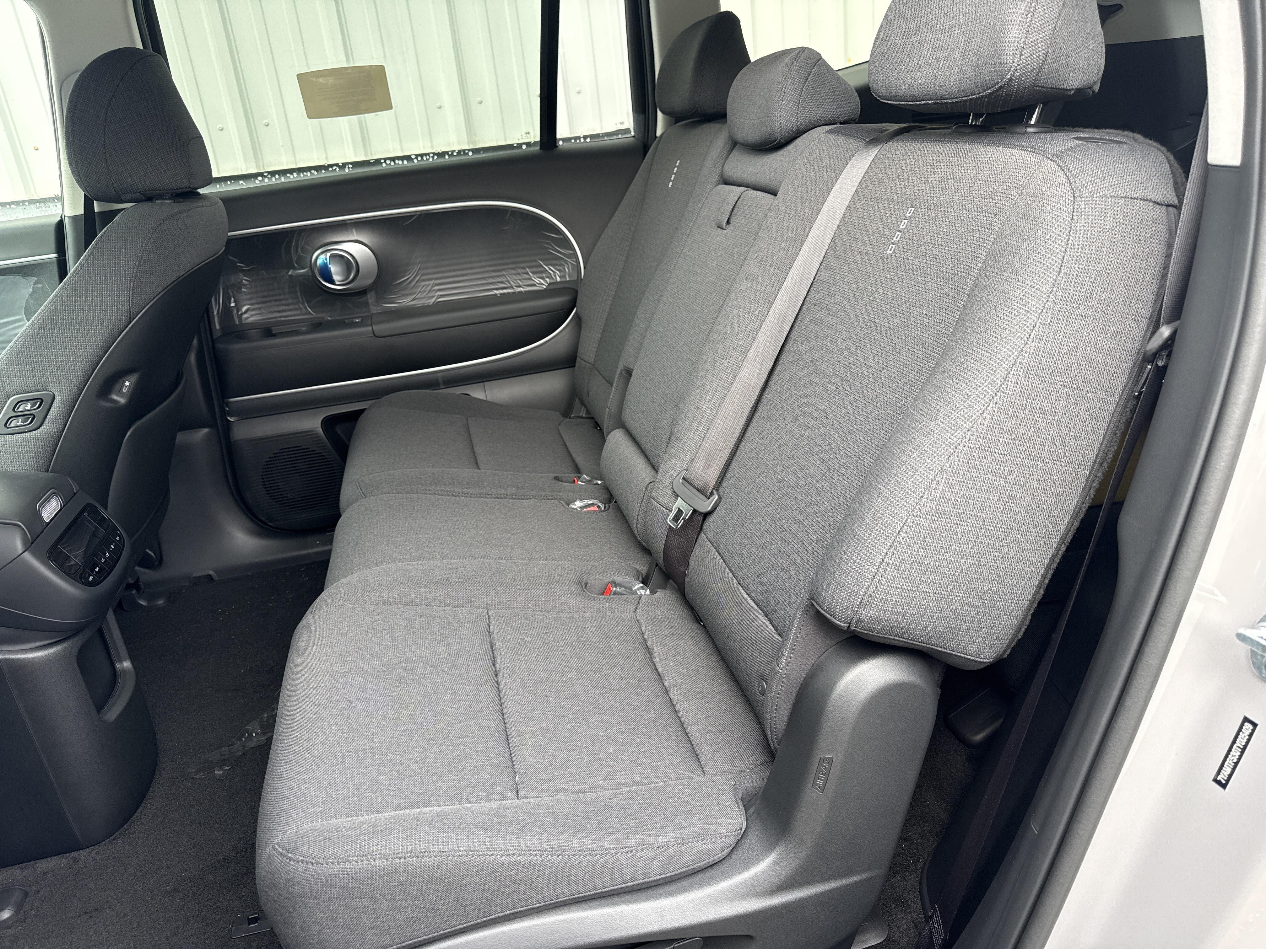 2026 Hyundai IONIQ 9 SE - Photo 63