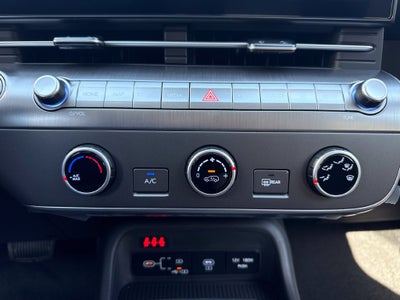 2027 Hyundai KONA SE