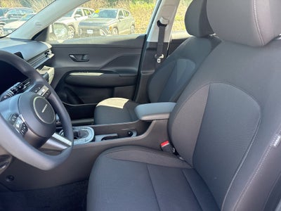 2027 Hyundai KONA SE