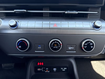 2027 Hyundai KONA SE