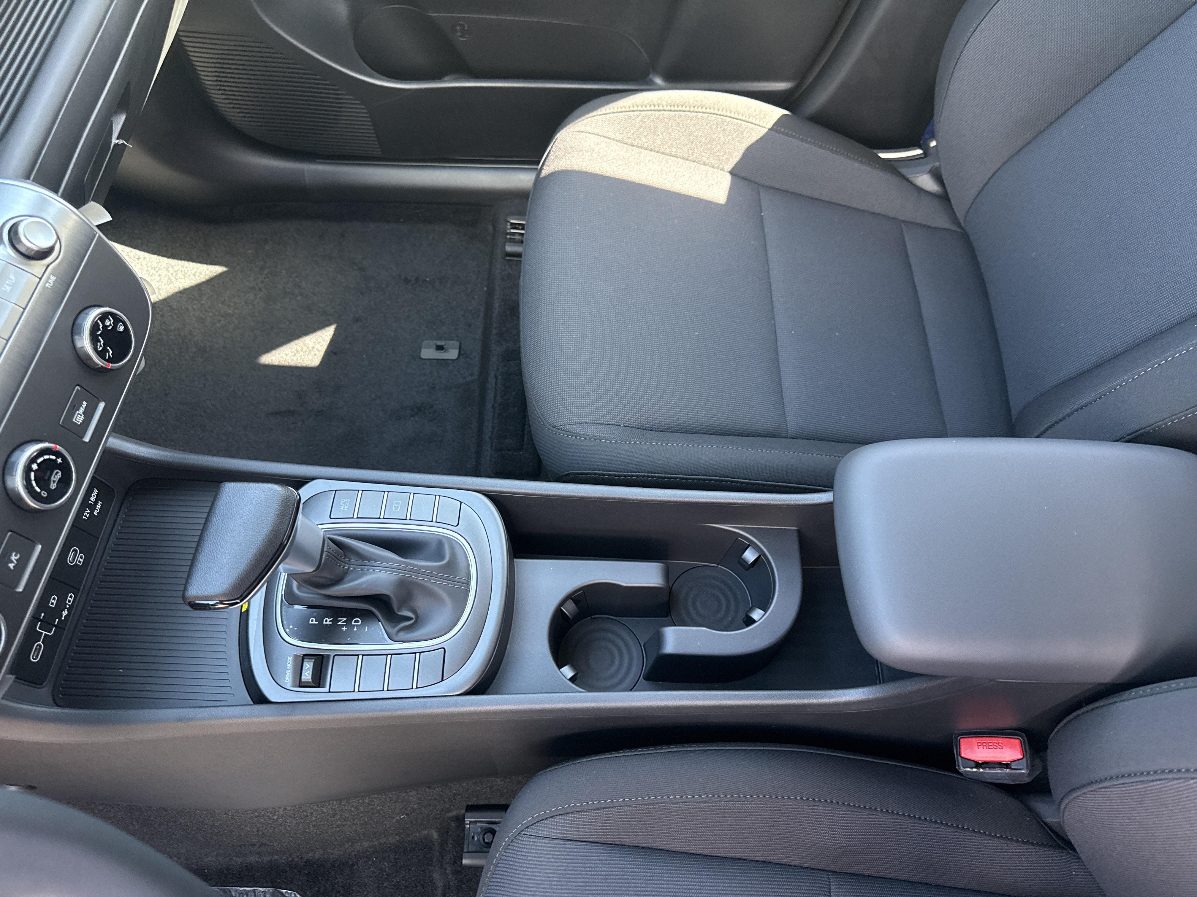 2027 Hyundai KONA SE
