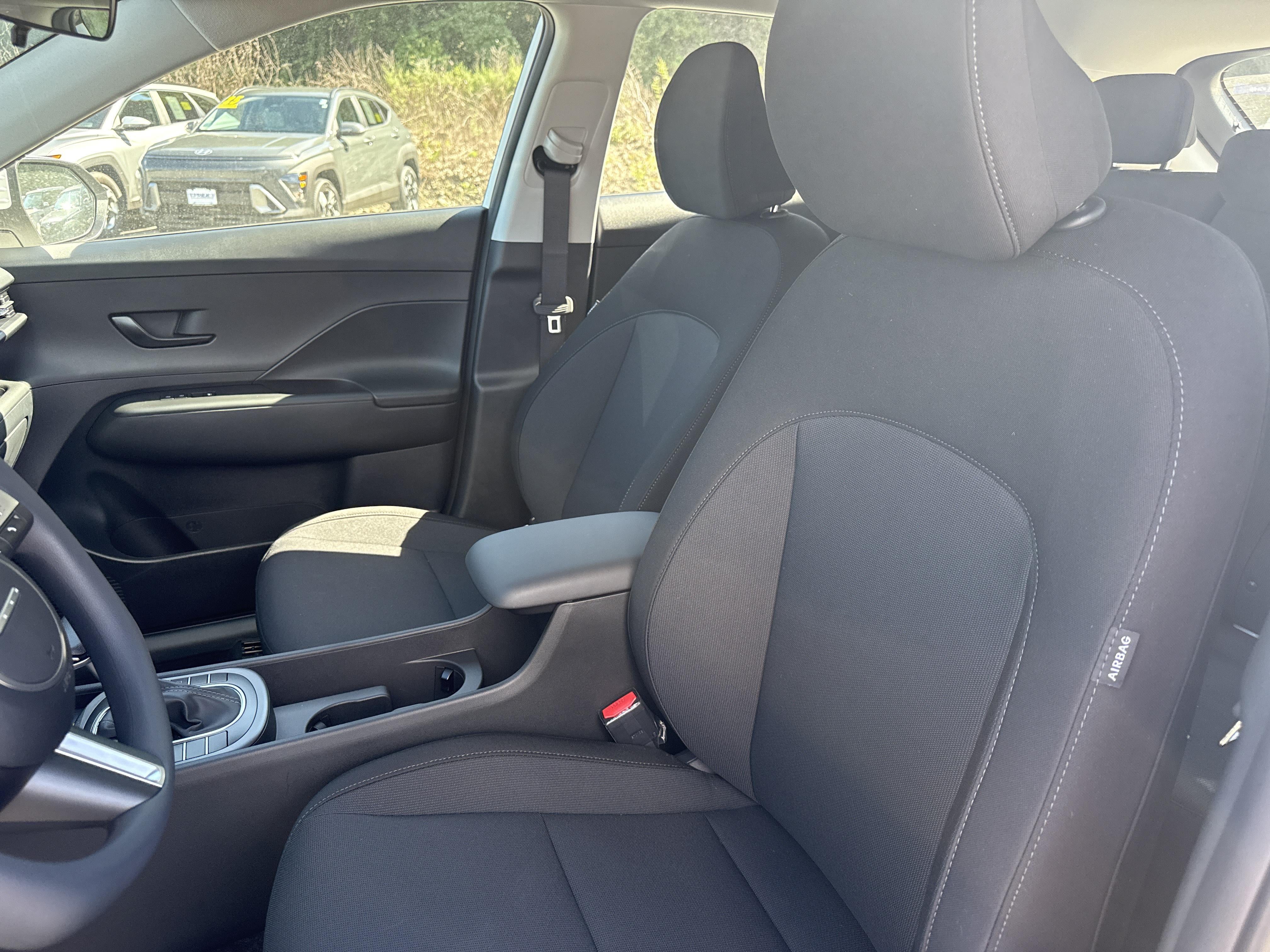 2027 Hyundai KONA SE