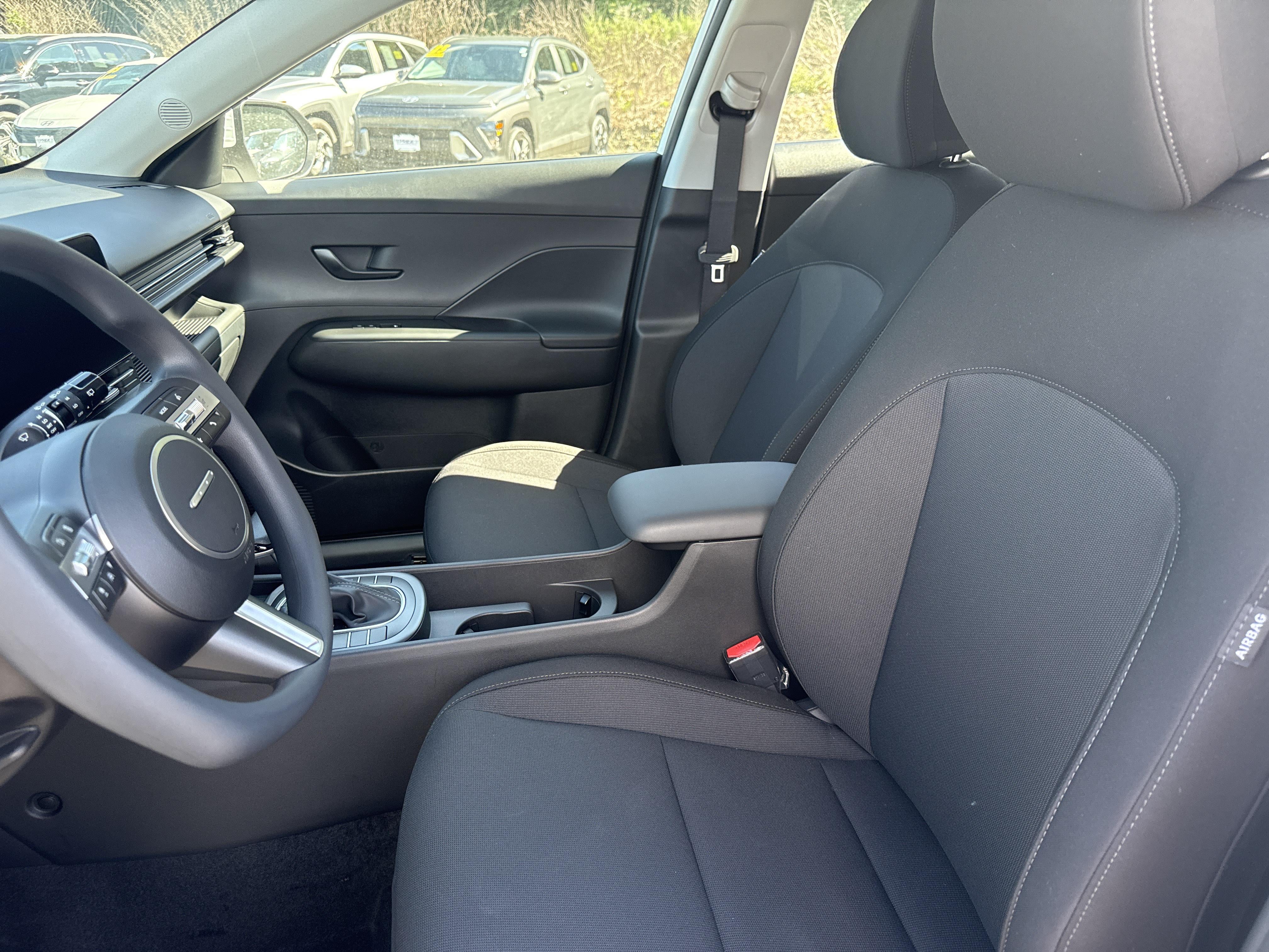 2027 Hyundai KONA SE