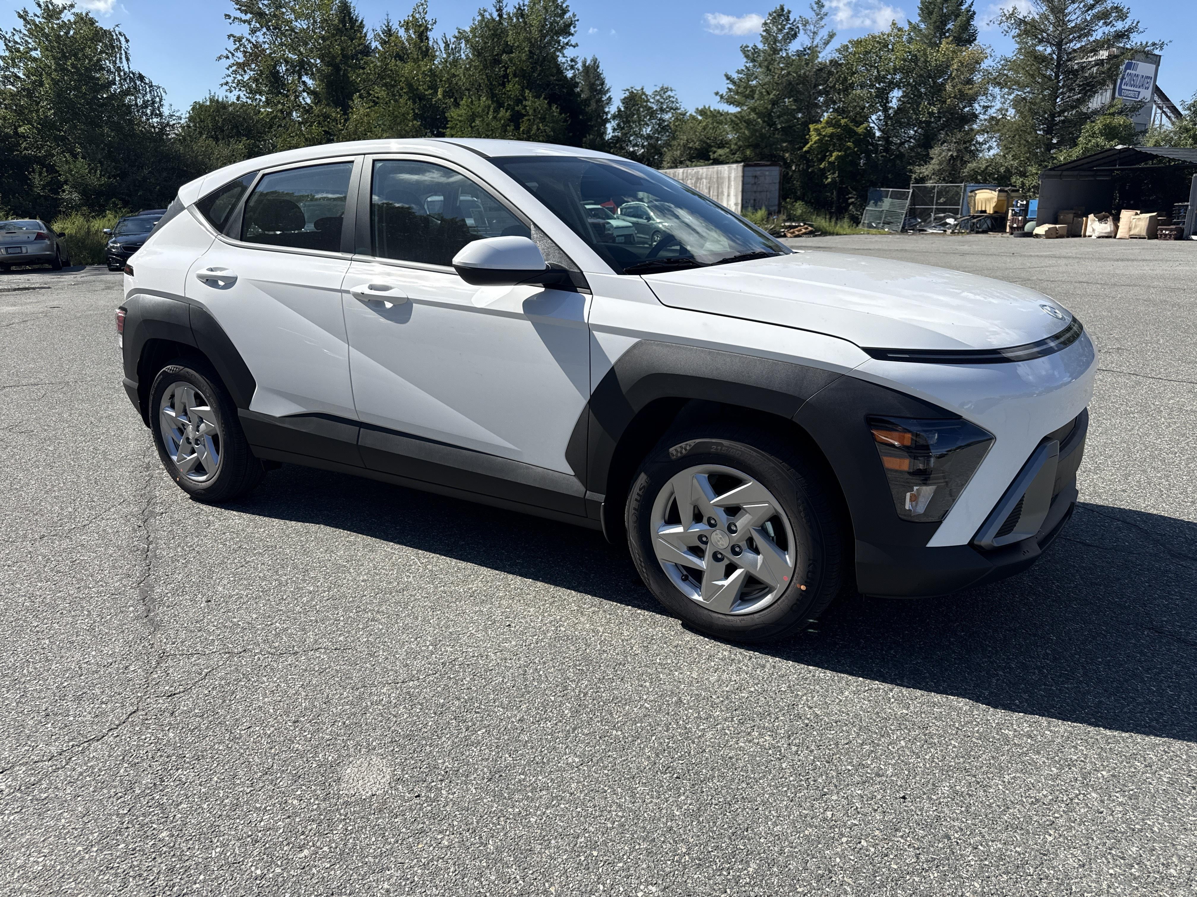 2027 Hyundai KONA SE