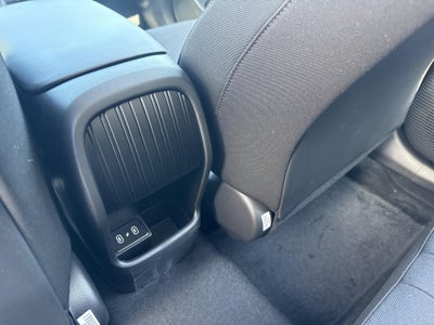 2027 Hyundai KONA SE