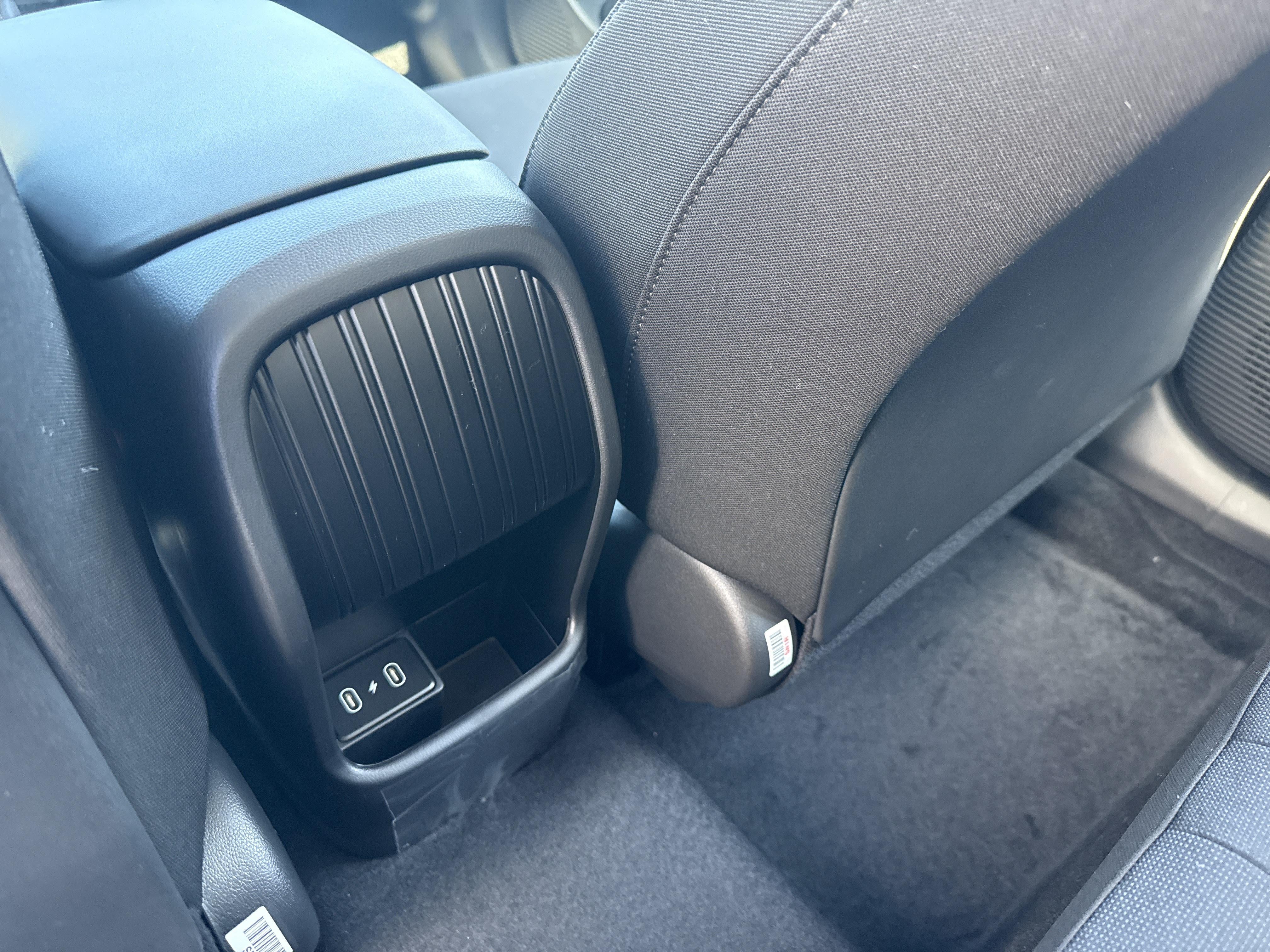 2027 Hyundai KONA SE