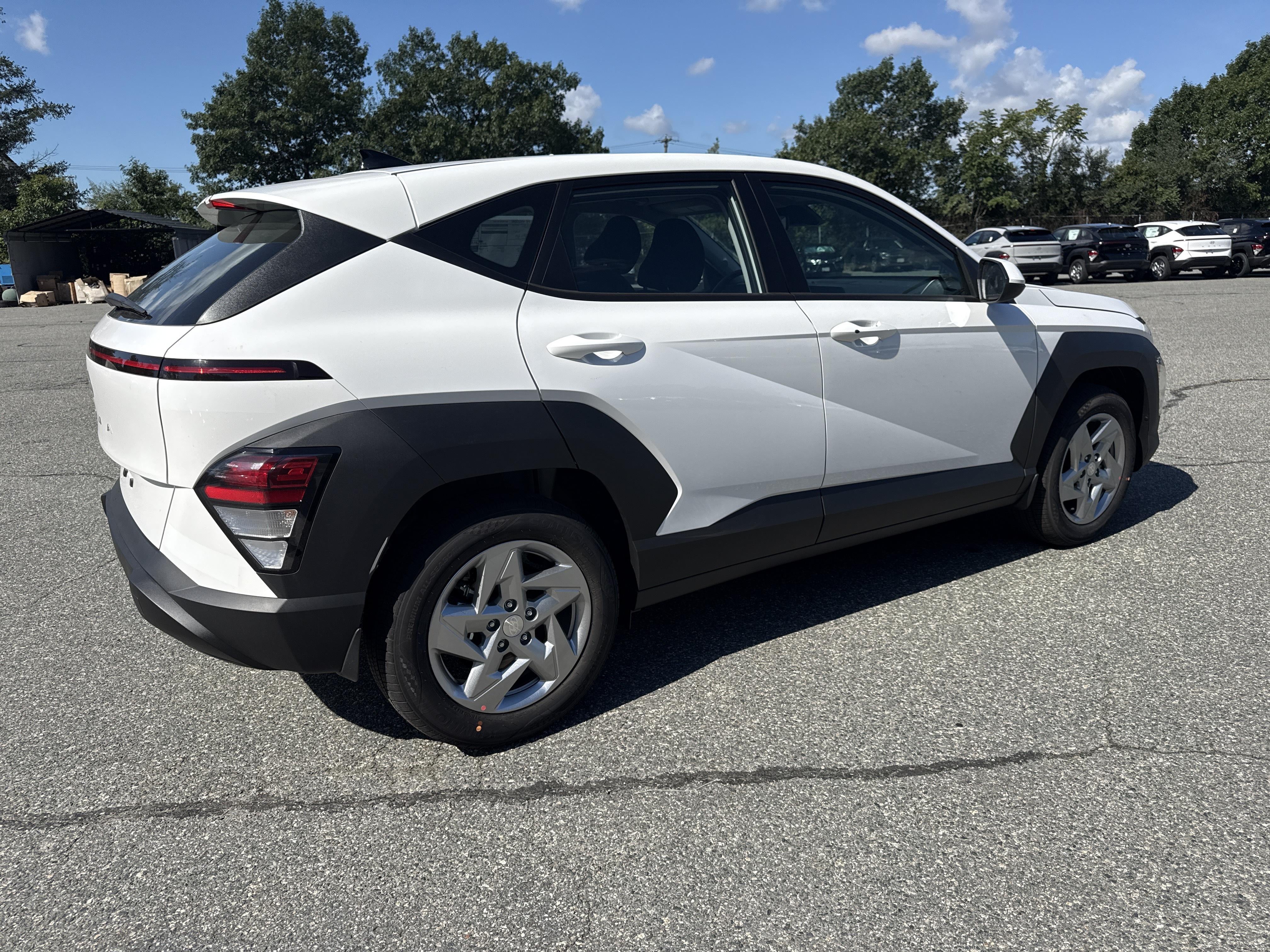 2027 Hyundai KONA SE